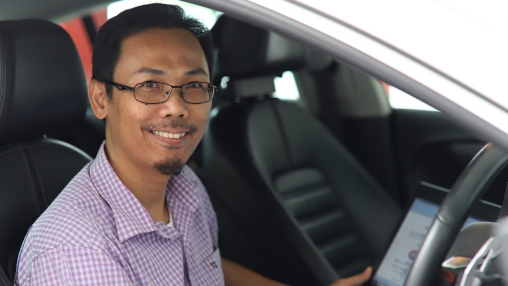 It's always been Yadi's dream to earn a living working with cars. And he's been able to do so in his early days as a mechanic and now as a technical trainer with Volkswagen Singapore. 