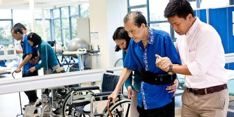 A Day in the Life of a Nursing Home Physiotherapist