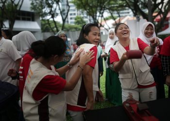 Dance, Fun and Sun – What Went On At NTUC May Day Domestic Employees Celebration 2017