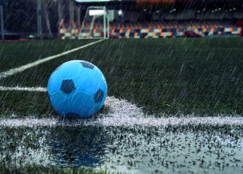 Ang Hin Kee: Rain Rain Go Away