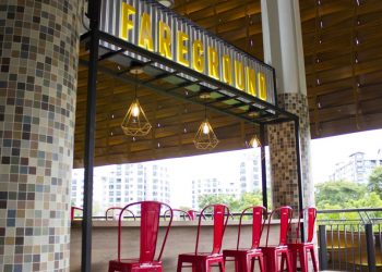 Chic Settings at Pasir Ris Central Hawker Centre