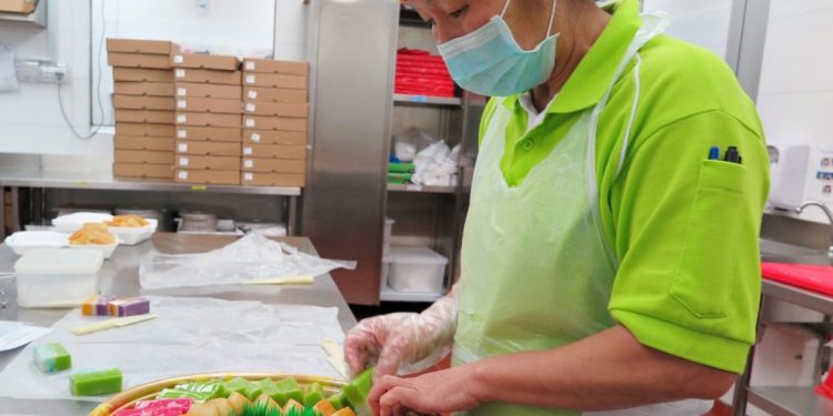 kueh making