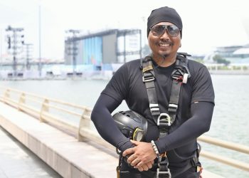 Freelance Rigger Raffi has over 15 years of experience in the events line.