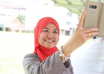 Savvy seniors like Zahrah Abdul Wahab are tapping the power of social media to keep in touch with family and friends