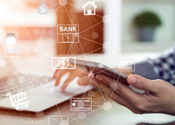 Financial Advice from the Best of Both Worlds