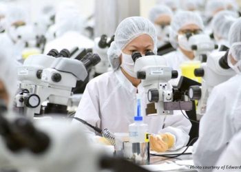 Edwards Lifesciences: Helping Employees Prepare for Future Challenges at the Workplace