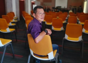 A Former Addict Who Now Gets High on Healing Lives