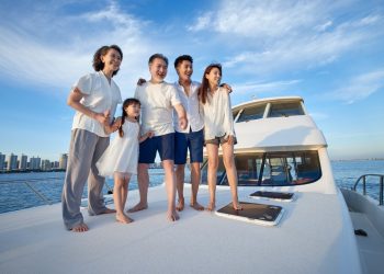 7 Things to Do in Singapore this Festive Season that Will Make Your Leave Worthwhile