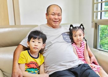 A Taxi Driver, A Father’s Journey of Sacrifice and Hope