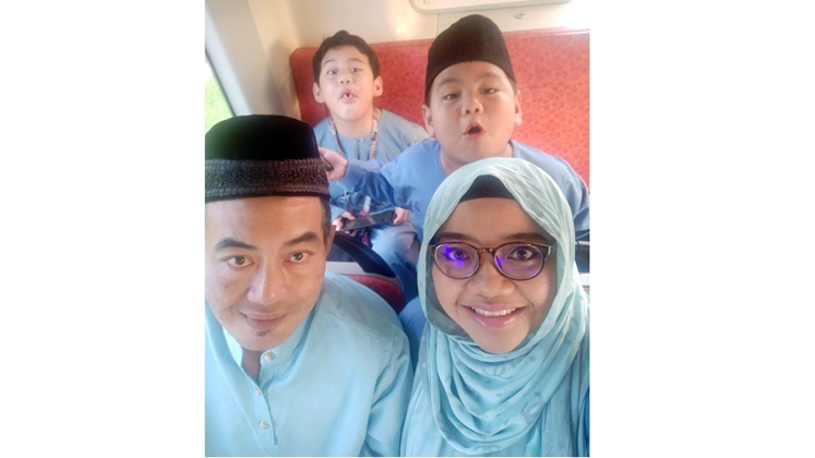 The family’s last Hari Raya together before Lilliana’s husband’s passing in 2018.